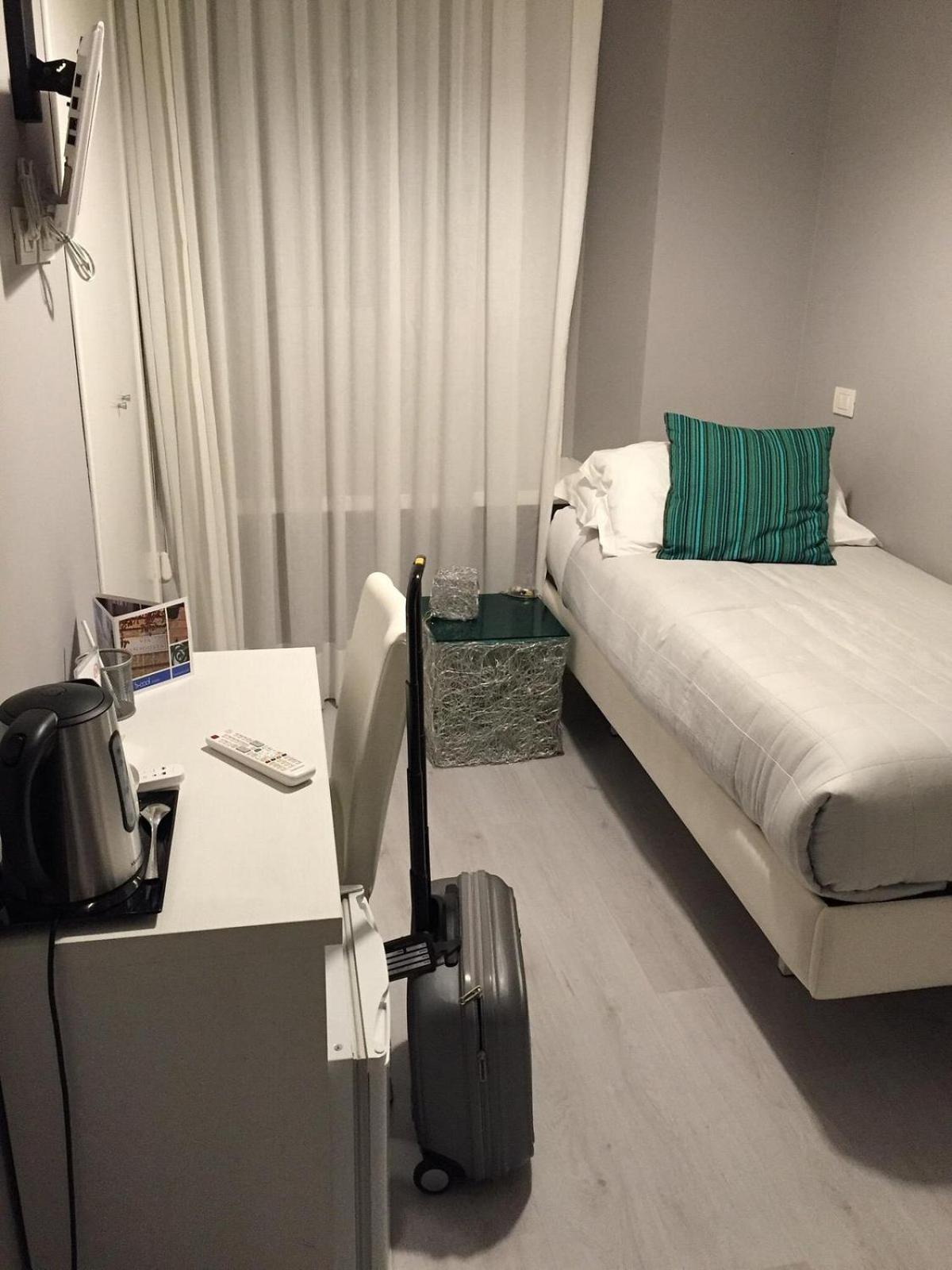 B-Cool (Adults Only) Bed & Breakfast Рим Екстериор снимка