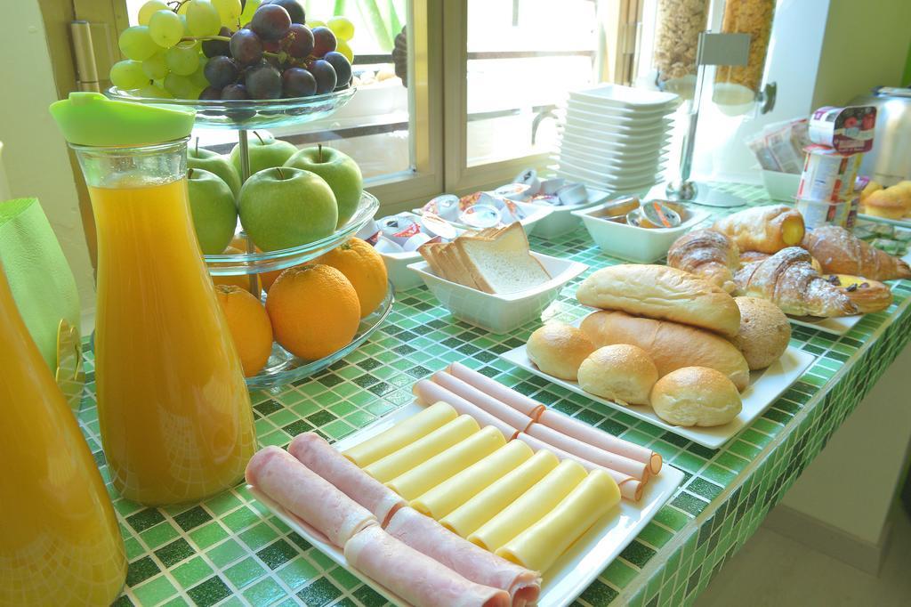 B-Cool (Adults Only) Bed & Breakfast Рим Екстериор снимка